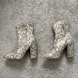 Pretty Little Thing Snakeskin Booties